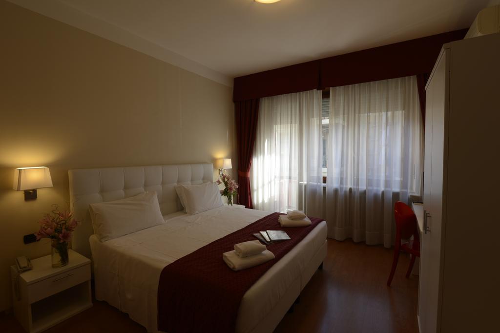 Hotel Tourist Torino Eksteriør billede